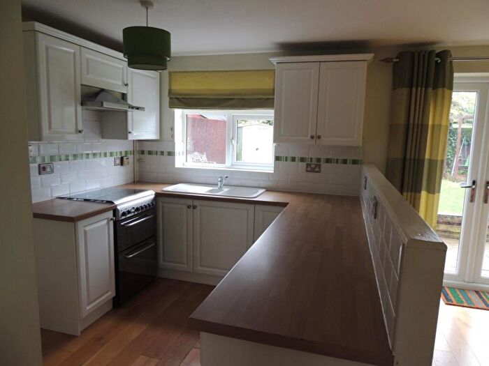 3 Bedroom Detached House To Rent In Lavender Grove, Walnut Tree, MK7