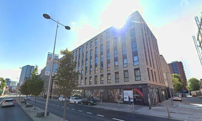 2 Bedroom Apartment To Rent In Chapel Street, Salford, (carparking Space #), M3