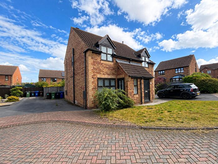 2 Bedroom Semi Detached House For Sale In Foxglove Gardens, Grimsby, DN34