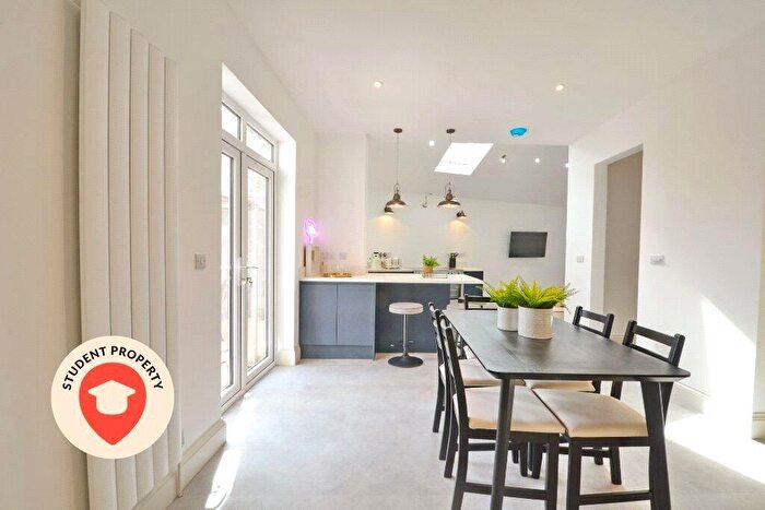 5 Bedroom End Of Terrace House To Rent In Sandholme Road, Brislington, Bristol, Bristol, BS4