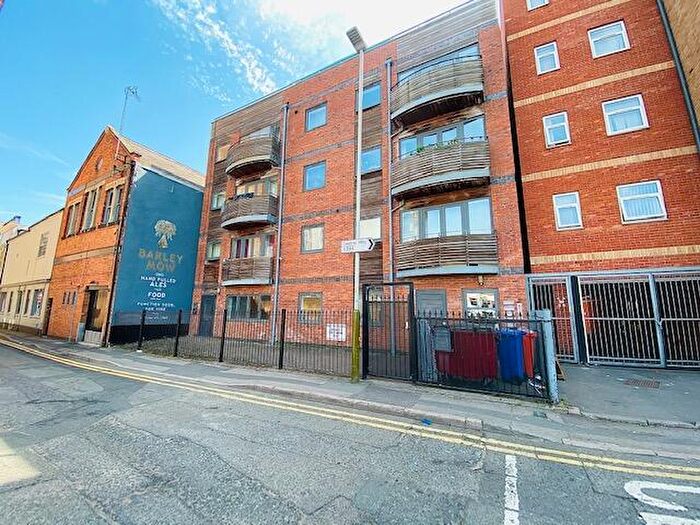 1 Bedroom Flat To Rent In Calais Hill, Leicester, LE1