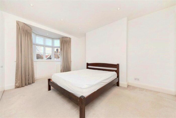 4 Bedroom Terraced House To Rent In Rotherwick Road, London, NW11