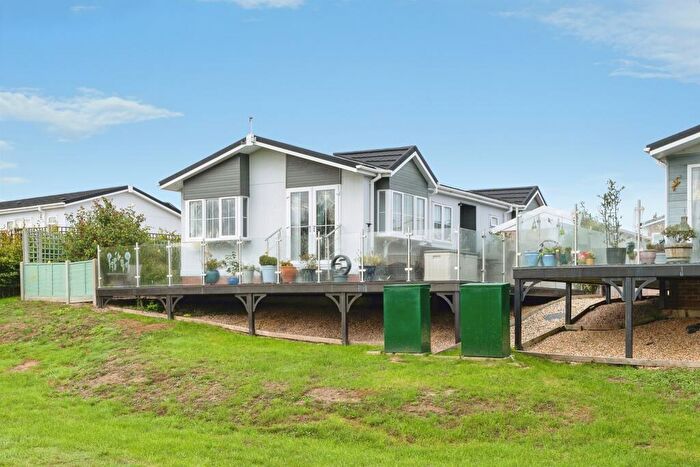 2 Bedroom Detached Bungalow For Sale In Bedwell Park, Witchford, Ely, CB6