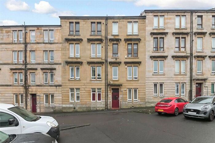 2 Bedroom Flat For Sale In Clavering Street East, Paisley, Renfrewshire, PA1