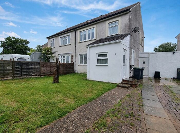 3 Bedroom Semi-Detached House For Sale In Corhampton Crescent, Leigh Park, PO9