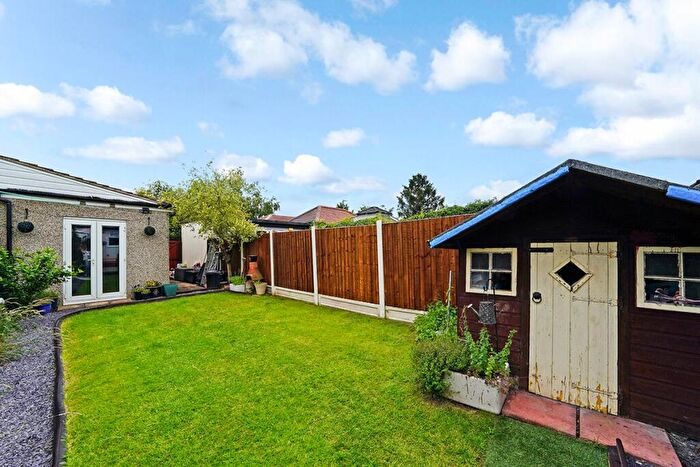 3 Bedroom Terraced House For Sale In Southern Drive, Loughton, Essex, IG10