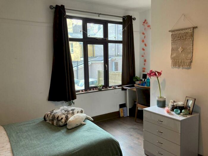 5 Bedroom House To Rent In Aneddwen, Bangor, Gwynedd, LL57