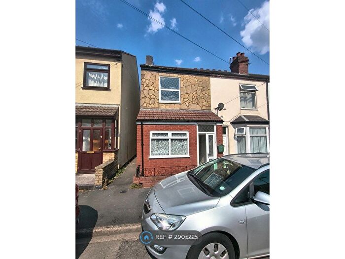 2 Bedroom Semi-Detached House To Rent In Ashley St, Bilston, WV14