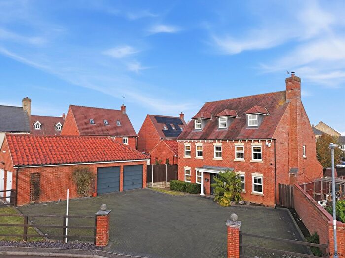 5 Bedroom Detached House For Sale In Tyler Avenue, Flitch Green, Dunmow, Essex, CM6