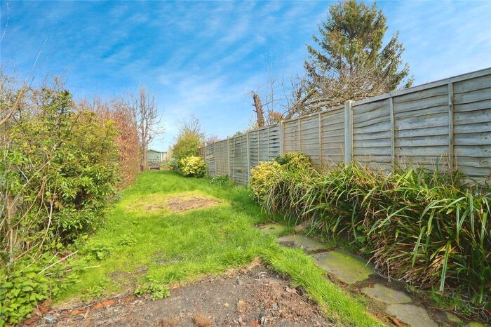 3 Bedroom Terraced House For Sale In Eastwood Cottages, Conyer, Sittingbourne, Kent, ME9