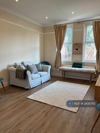 3 Bedroom Flat To Rent In Heaton Road, Mitcham, CR4