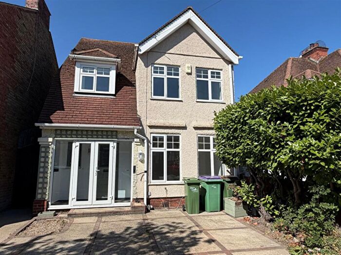 3 Bedroom Detached House To Rent In Narrabeen Road, Folkestone, CT19