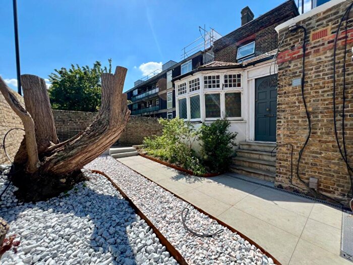 Studio For Sale In Eglinton Hill, Shooters Hill, London, SE18