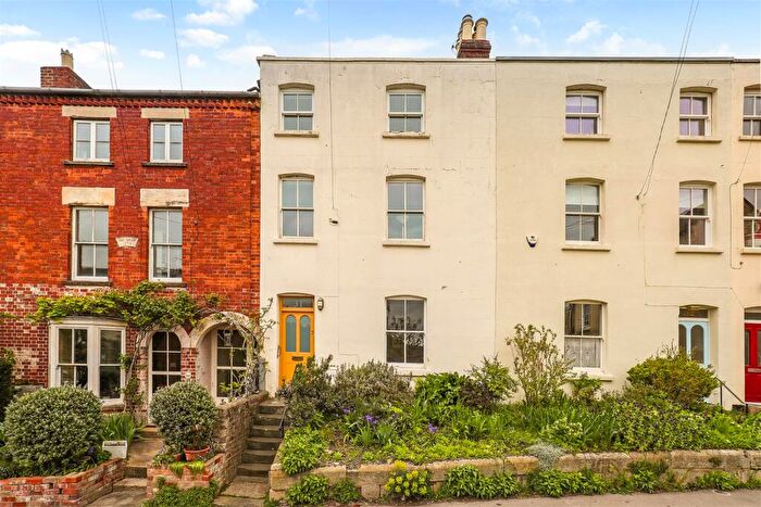 4 Bedroom Terraced House For Sale In Middle Street, Stroud, GL5