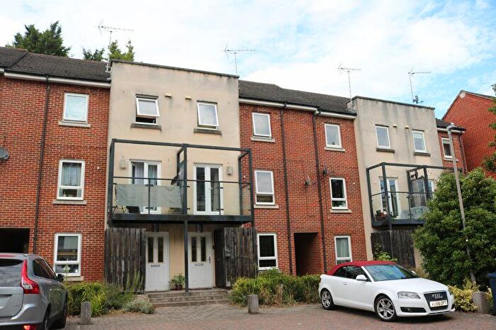 4 Bedroom Town House For Sale In Tadros Court, High Wycombe, HP13