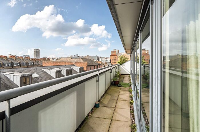 2 Bedroom Flat For Sale In Great Dover Street, London, SE1