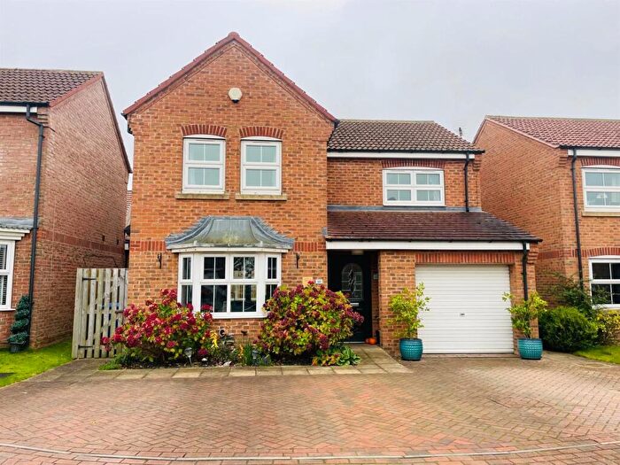 4 Bedroom House For Sale In Cygnet Close, Hornsea, HU18