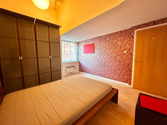 2 Bedroom Apartment To Rent In Lancaster House, Princess Street, Manchester, M1