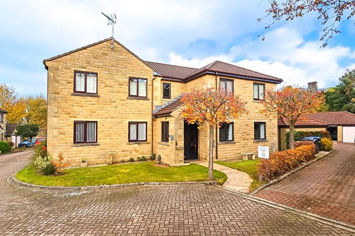 2 Bedroom Property For Sale In Harlow Grange Park, Beckwithshaw, HG3