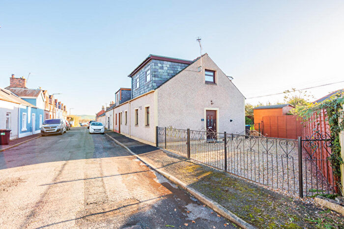 3 Bedroom Semi Detached House For Sale In Back Row, Dumfries, DG1