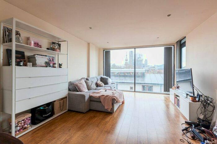 2 Bedroom Flat To Rent In Waterston Street, Shoreditch, London, E2