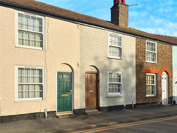 1 Bedroom Terraced House For Sale In West Street, Deal, Kent, CT14