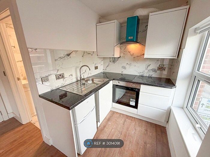 Studio To Rent In Mansfield Rd - All Inclusive, Nottingham, NG1