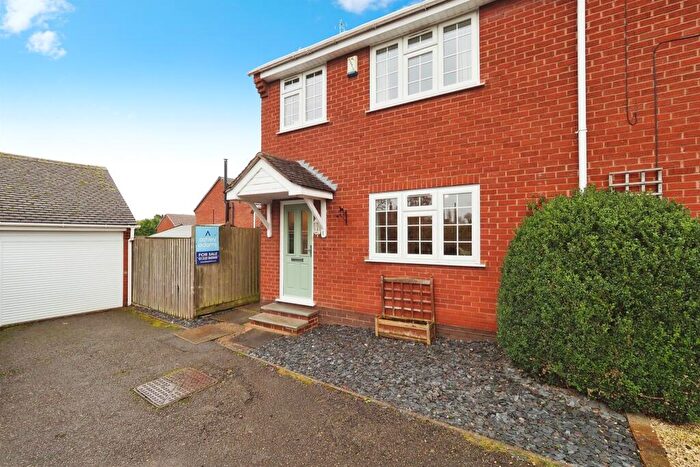3 Bedroom End Of Terrace House For Sale In Orchard Close, Diseworth, Derby, DE74