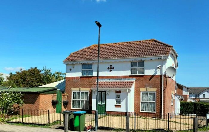 3 Bedroom Detached House To Rent In Waldstock Road, London, SE28