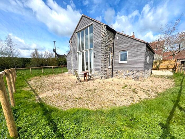 3 Bedroom Barn Conversion To Rent In Southwood, Evercreech, BA4