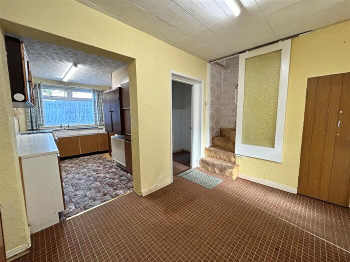 2 Bedroom Semi-Detached House For Sale In Sand Lane, Osgodby, Selby, YO8