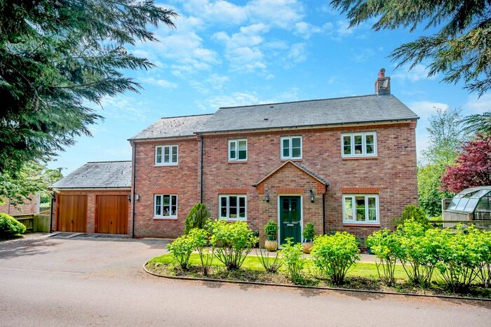 4 Bedroom Detached House For Sale In Halse, Brackley, Northamptonshire, NN13