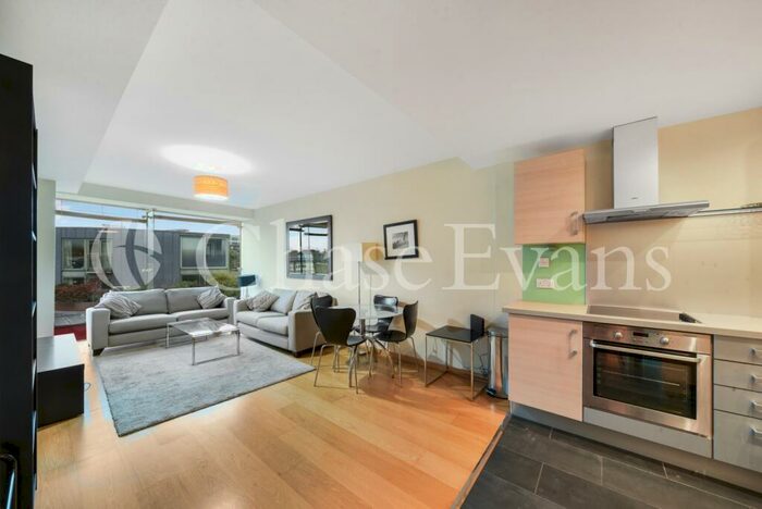 2 Bedroom Flat To Rent In Angelis Apartments, Graham Street, Islington, London, N1