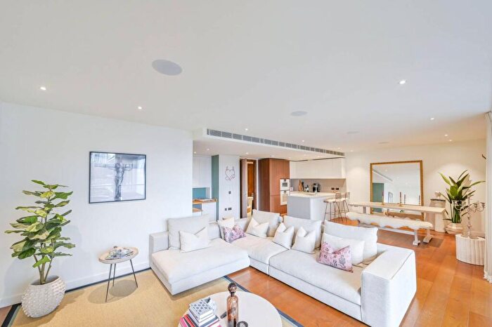 2 Bedroom Flat For Sale In Chartwell House, Chelsea, London, SW10