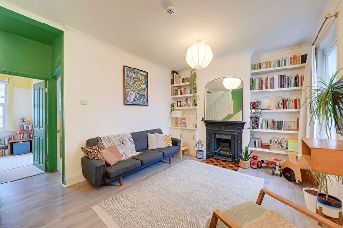 3 Bedroom Flat For Sale In Highclere Street, Sydenham, SE26