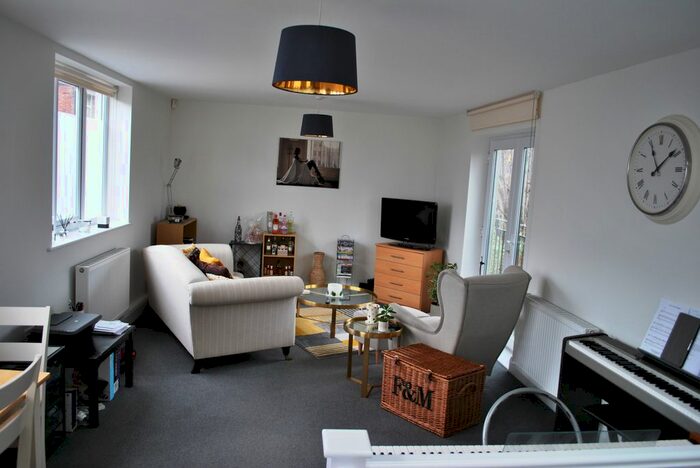 2 Bedroom Terraced House To Rent In Springbank Road, London, SE13