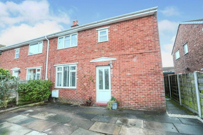3 Bedroom Property To Rent In Ash Grove, Weaverham, Northwich CW8