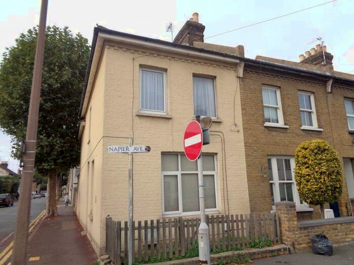 3 Bedroom House To Rent In Napier Avenue, Southend-On-Sea, SS1