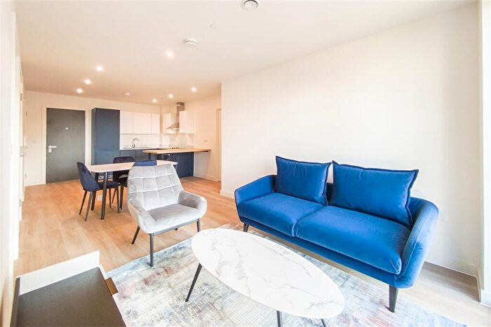 2 Bedroom Apartment To Rent In Laurence Place, M3