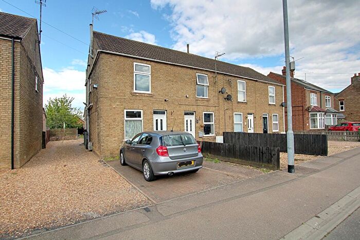 2 Bedroom Semi-Detached House To Rent In Wisbech Road, March, PE15