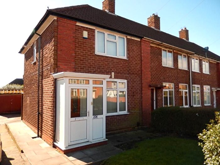 2 Bedroom Terraced House To Rent In Kingsland Road, Birmingham, B44