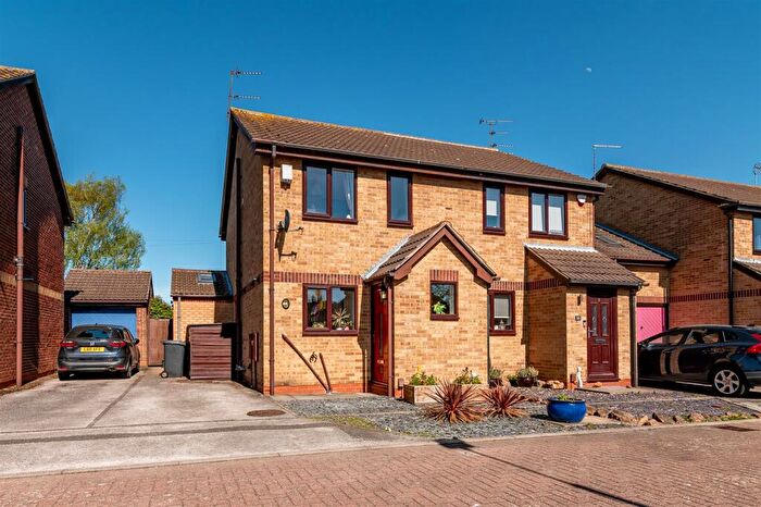 2 Bedroom Semi Detached House For Sale In The Hollins, Calverton, Nottingham, NG14