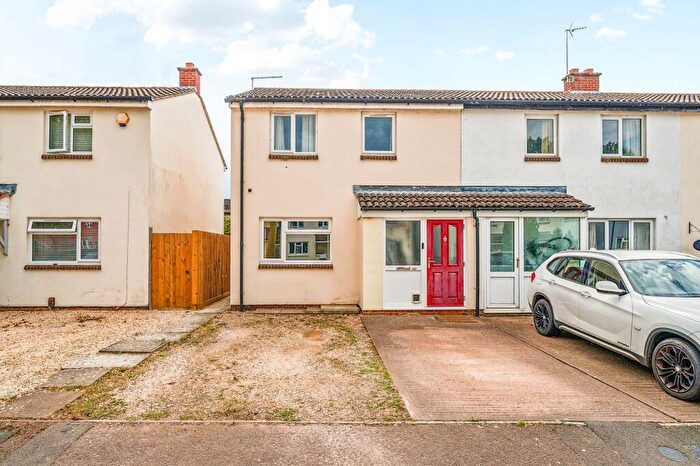 3 Bedroom End Of Terrace House For Sale In William Gough Close, Cheltenham, GL51