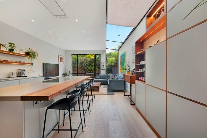 4 Bedroom Property To Rent In Rectory Grove, SW4