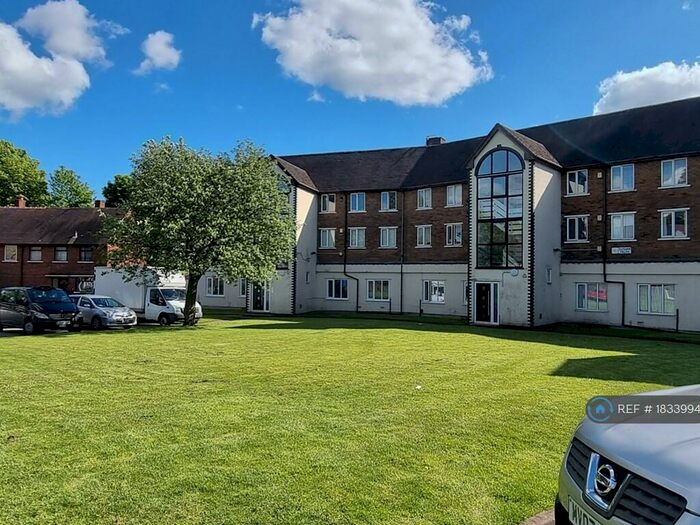 3 Bedroom Flat To Rent In Elysian Fields, Salford, M6