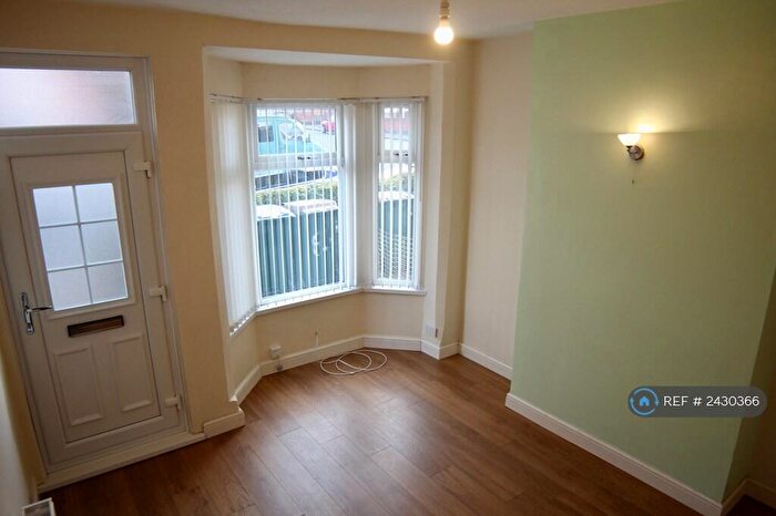 2 Bedroom End Of Terrace House To Rent In Mayfield Road, Coventry, CV5