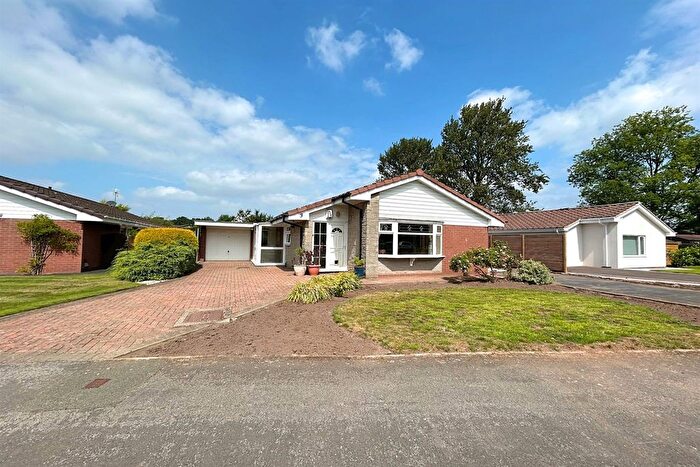 3 Bedroom Detached Bungalow For Sale In Cartmel Close, Holmes Chapel, CW4