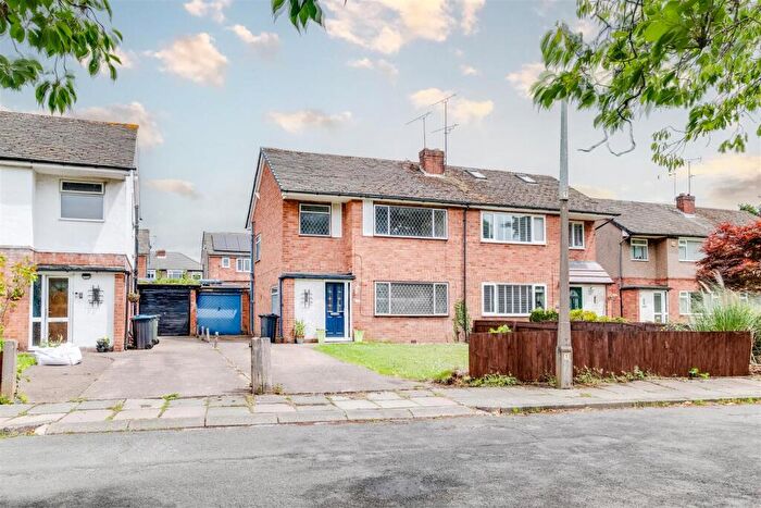 3 Bedroom Semi-Detached House For Sale In Bushell Close, Neston, CH64