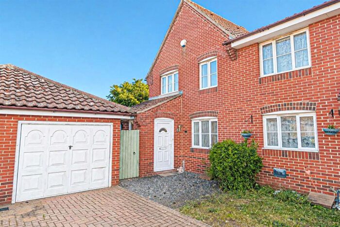 3 Bedroom Semi Detached House For Sale In New Path, Fordham, Ely, CB7