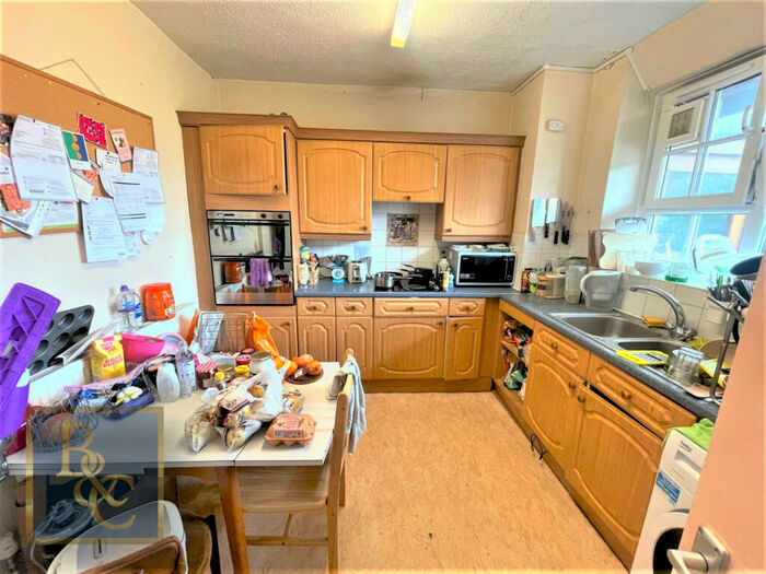 4 Bedroom Maisonette To Rent In Phoenix Road, Euston, NW1